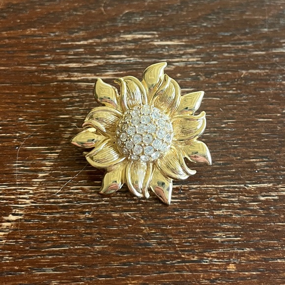 ROMAN Signed Vintage Sunflower Brooch Rhinestone Gold Tone Flower - Picture 3 of 5
